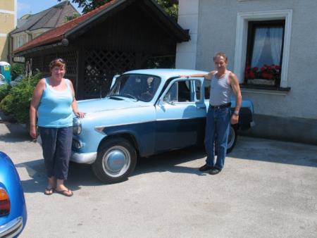 Razstava starodobnih vozil in vožnja po občini 14